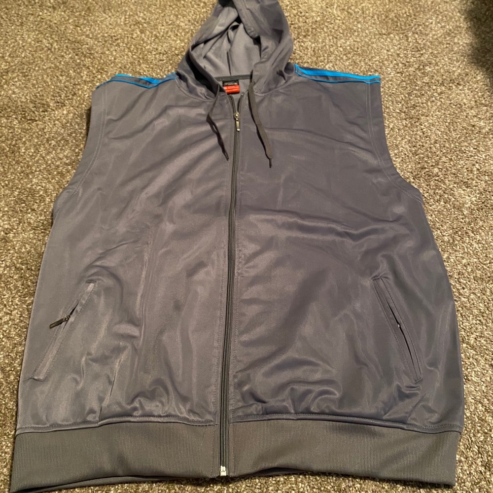 Men’s athletic vest
